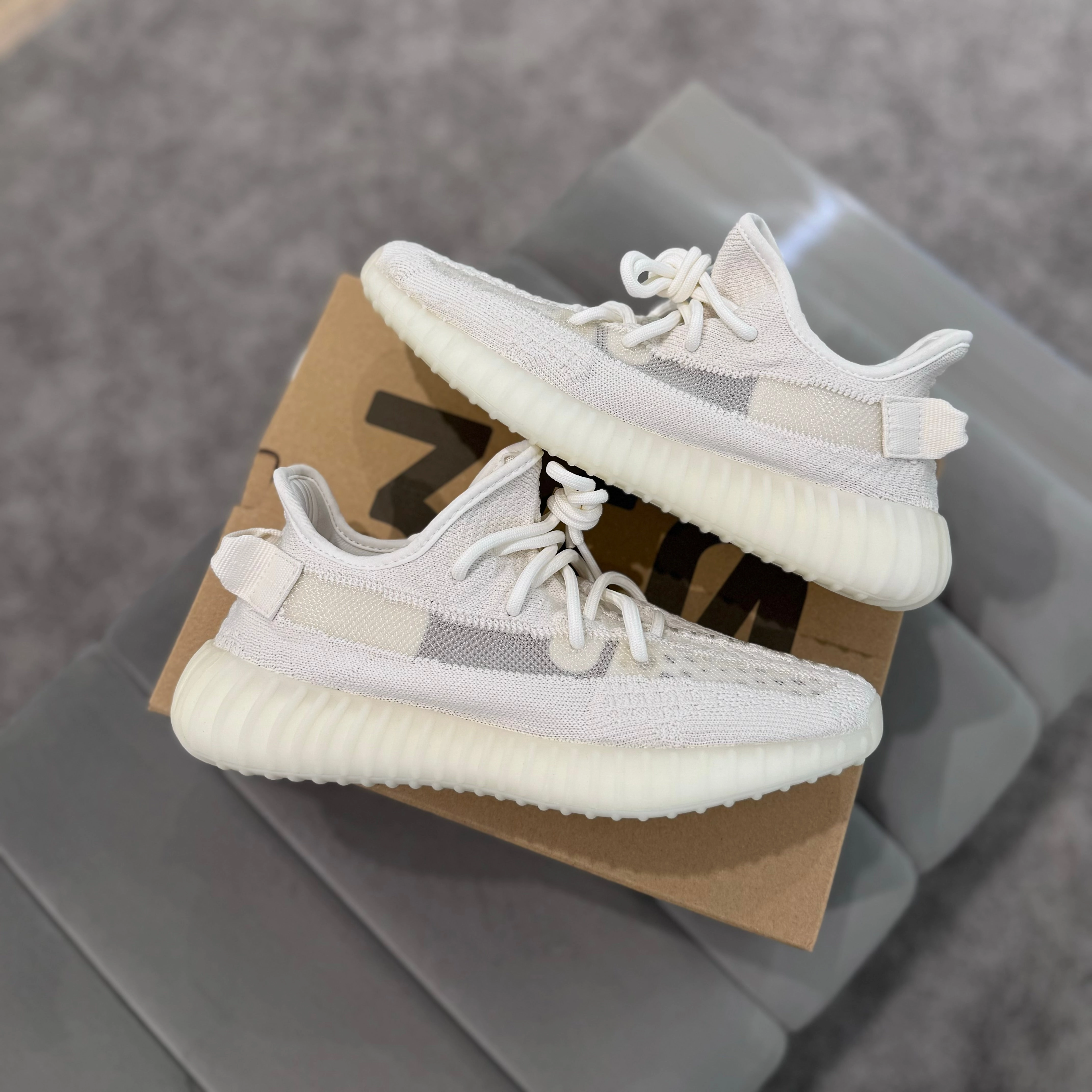 YEEZY 350 V2 'BONE WHITE' Neat Look Ankle friendly