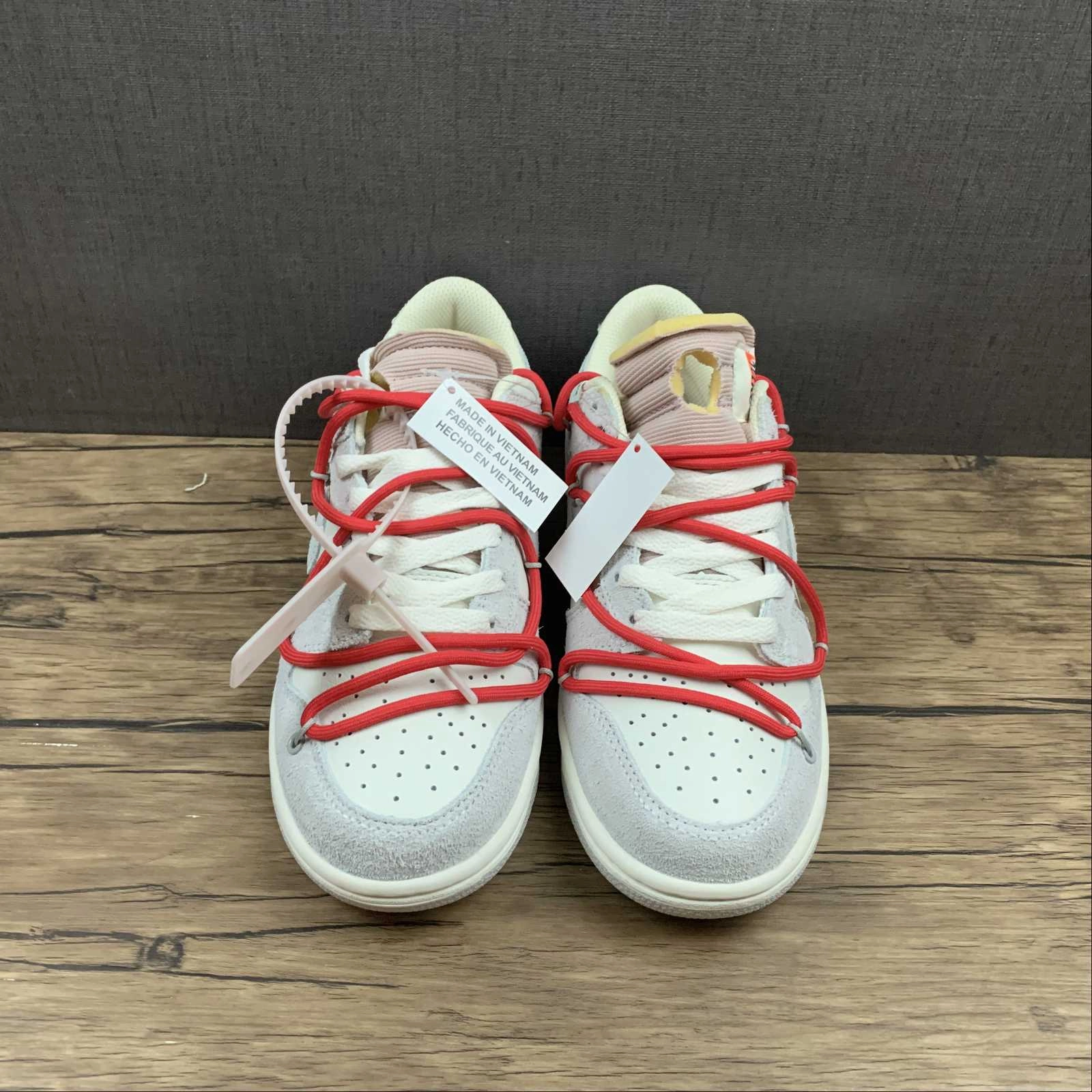 Dunk Low X Off-White 'Lote 33 de 50' DJ0950 118 Sidewalk Ready