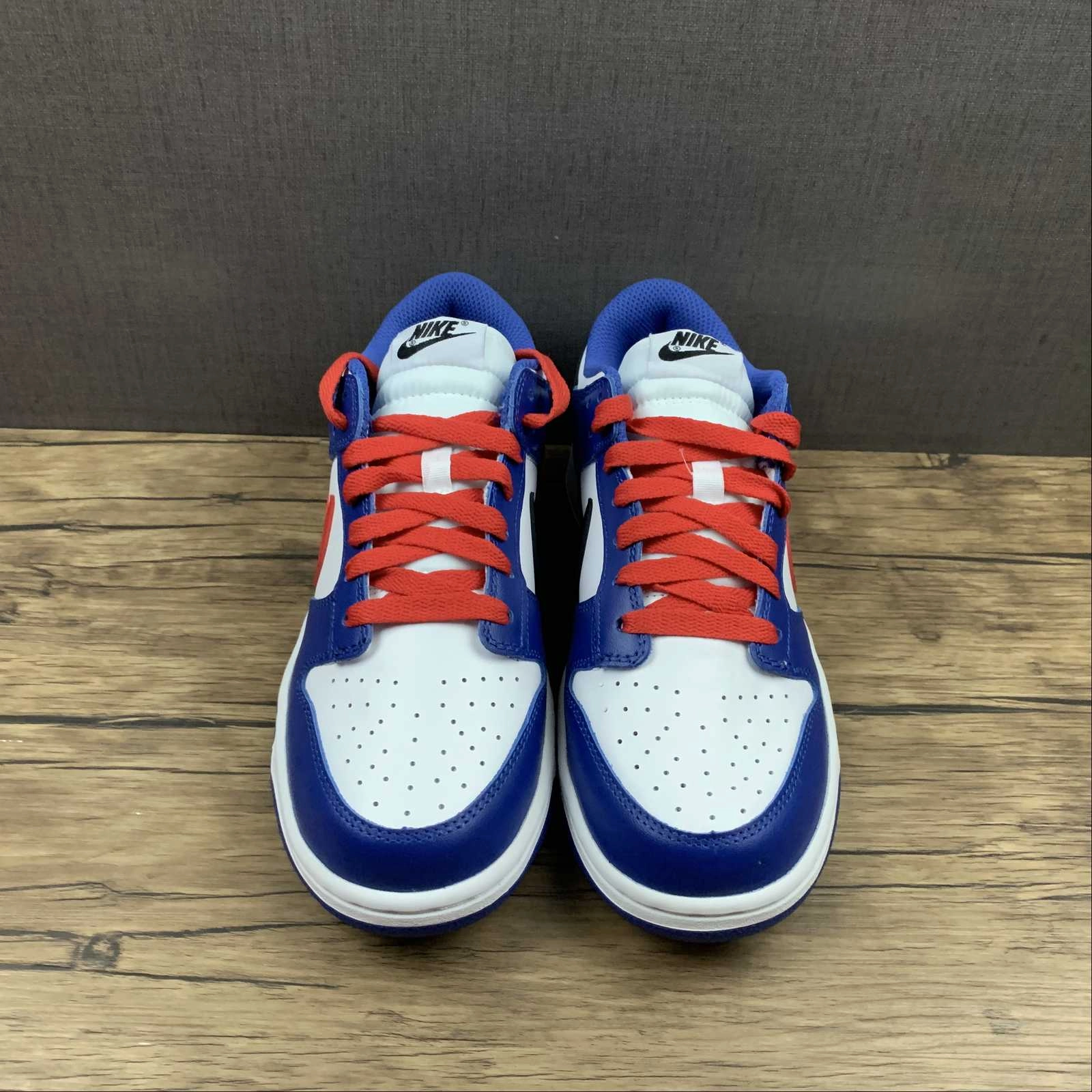Smooth Motion Dynamic Traction SB Dunk Low White Bright Crimson Game Royal Black CW1590-104