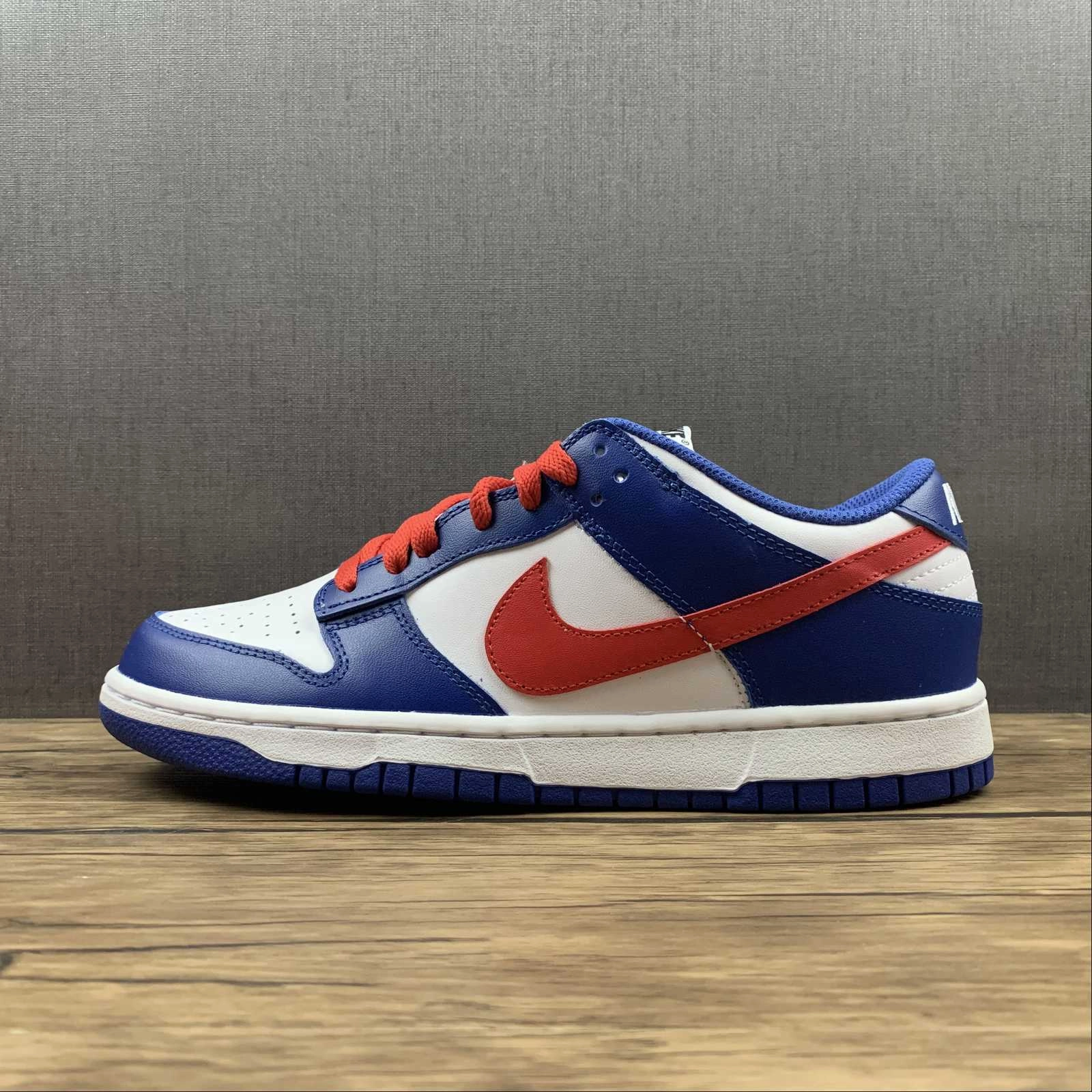 Crisp Look Casual cushioning SB Dunk Low White Bright Crimson Game Royal Black CW1590-104
