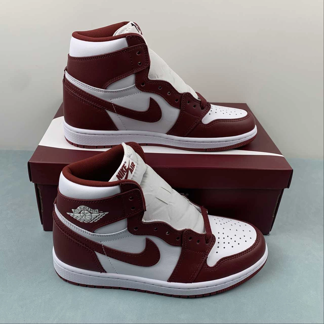 Air Jordan 1 Retro High OG White Team Red DZ5485-160 back to school Torsion Response Unit
