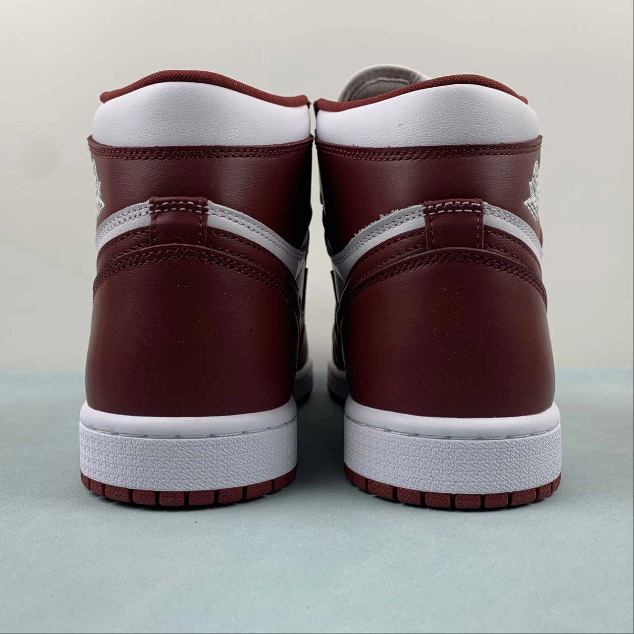 Low Support Signature comfort Air Jordan 1 Retro High OG White Team Red DZ5485-160