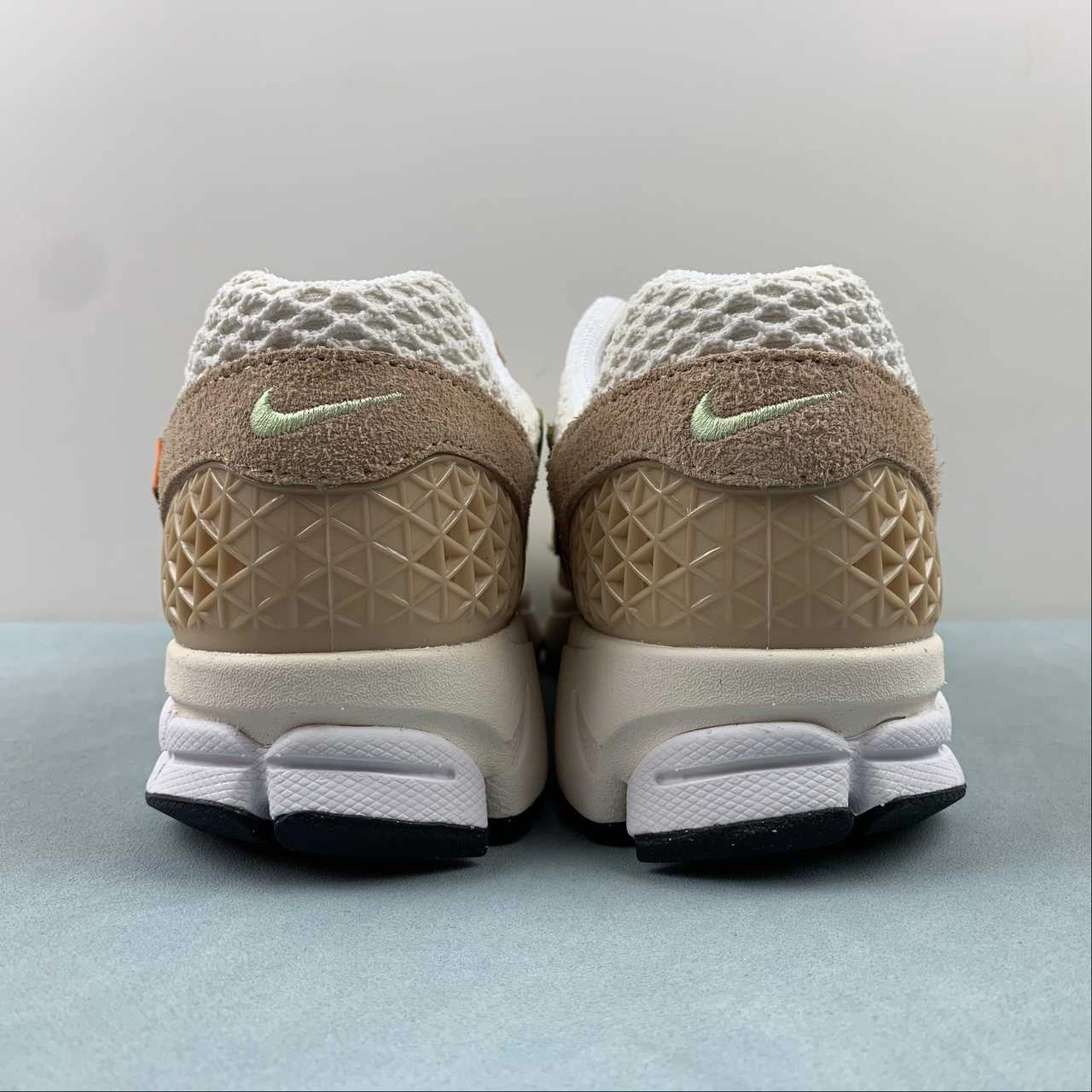 Customizable Fit Zoom Vomero 5 Have a Nike Day Pale Ivory Citron Tint Pale Ivory Amber Brown FN8889-181