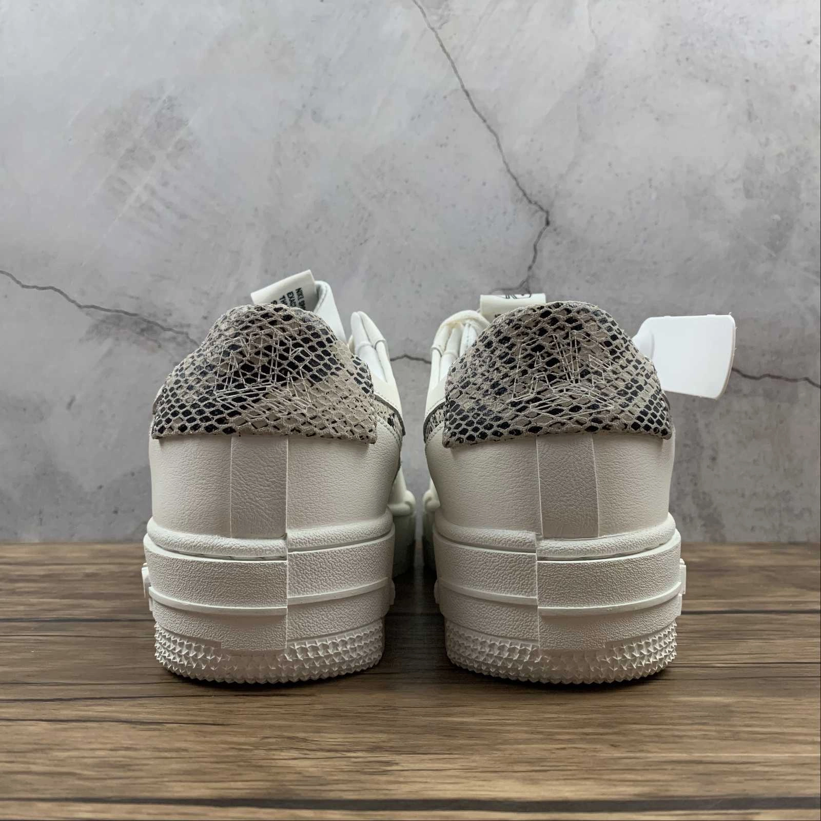 Compact Style Air Force 1 PIXEL Sail Snake Desert Sand College Grey CV8481-101