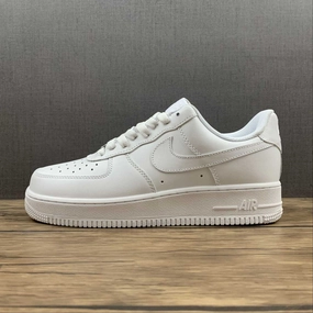 Walk Daily Air Force 1 07 Low White 315122-111