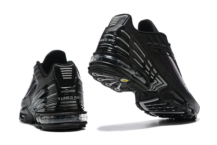 sunny - day shoes Air Max Plus 3 Stencil Swoosh Black Smoke Grey White FD0659-001