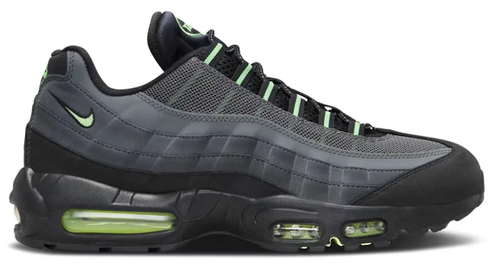 Ventilated Sides NIKE AIR MAX 95 VAPOUR GREEN