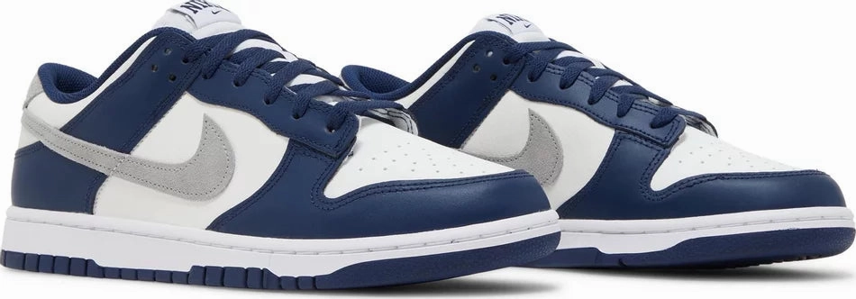 Nike Dunk Low Midnight Navy Water Resistant Build