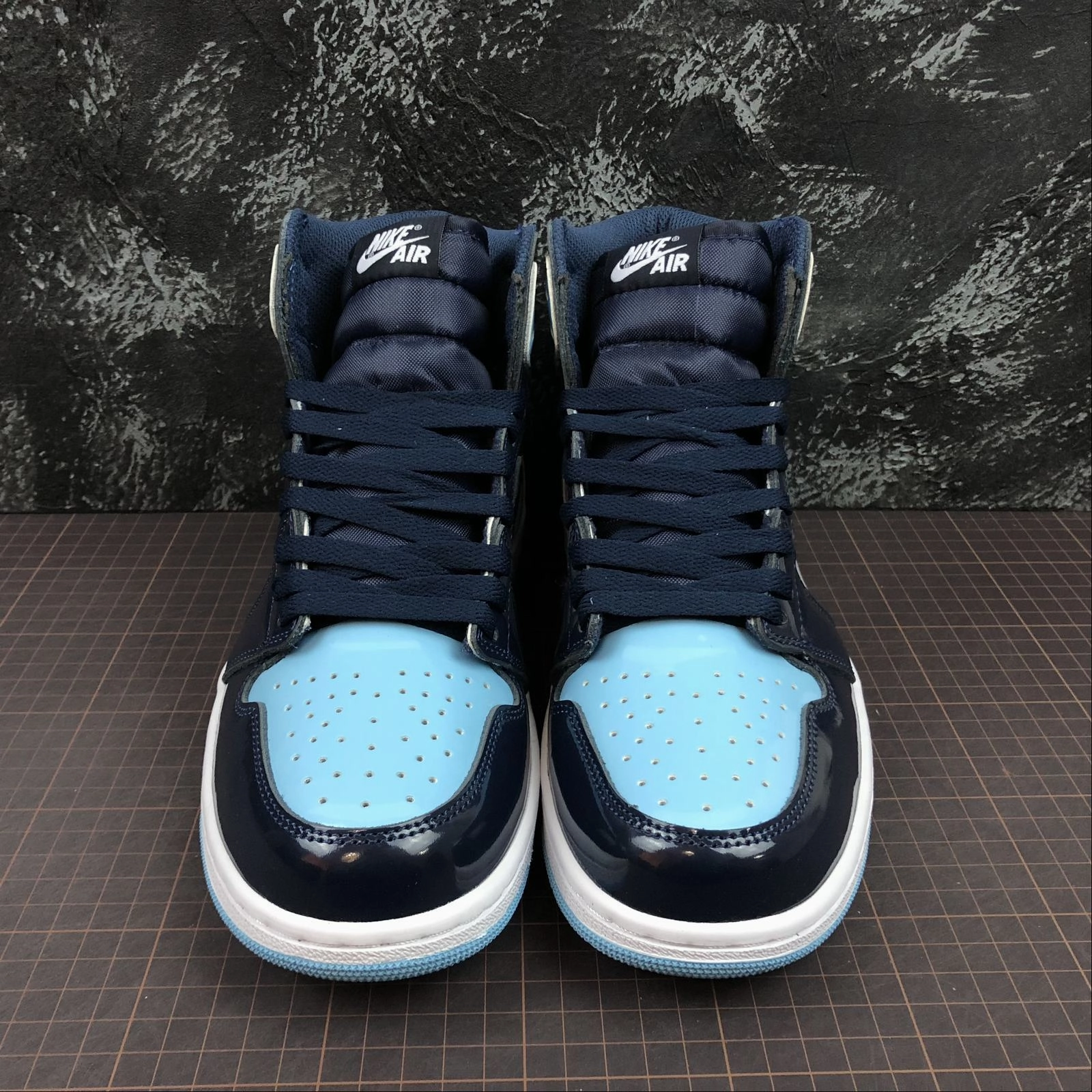 Quick lace Light frame Air Jordan 1 Retro High OG White Month CD0461-401