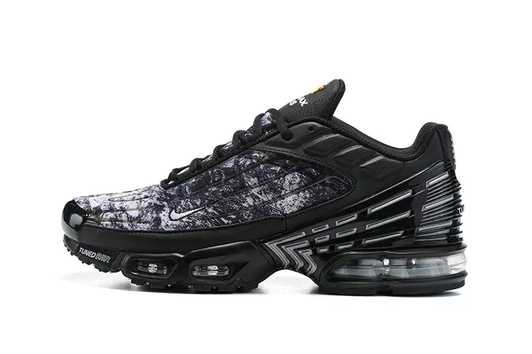 bulky shoes Air Max Plus 3 Black Graphic Print DO6386-001