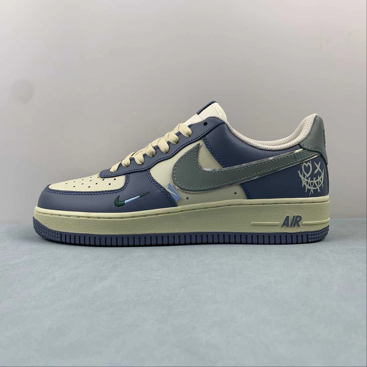 Cool Lifestyle Trip Pic Air Force 1 07 Low Clown Blue White XL2312-333