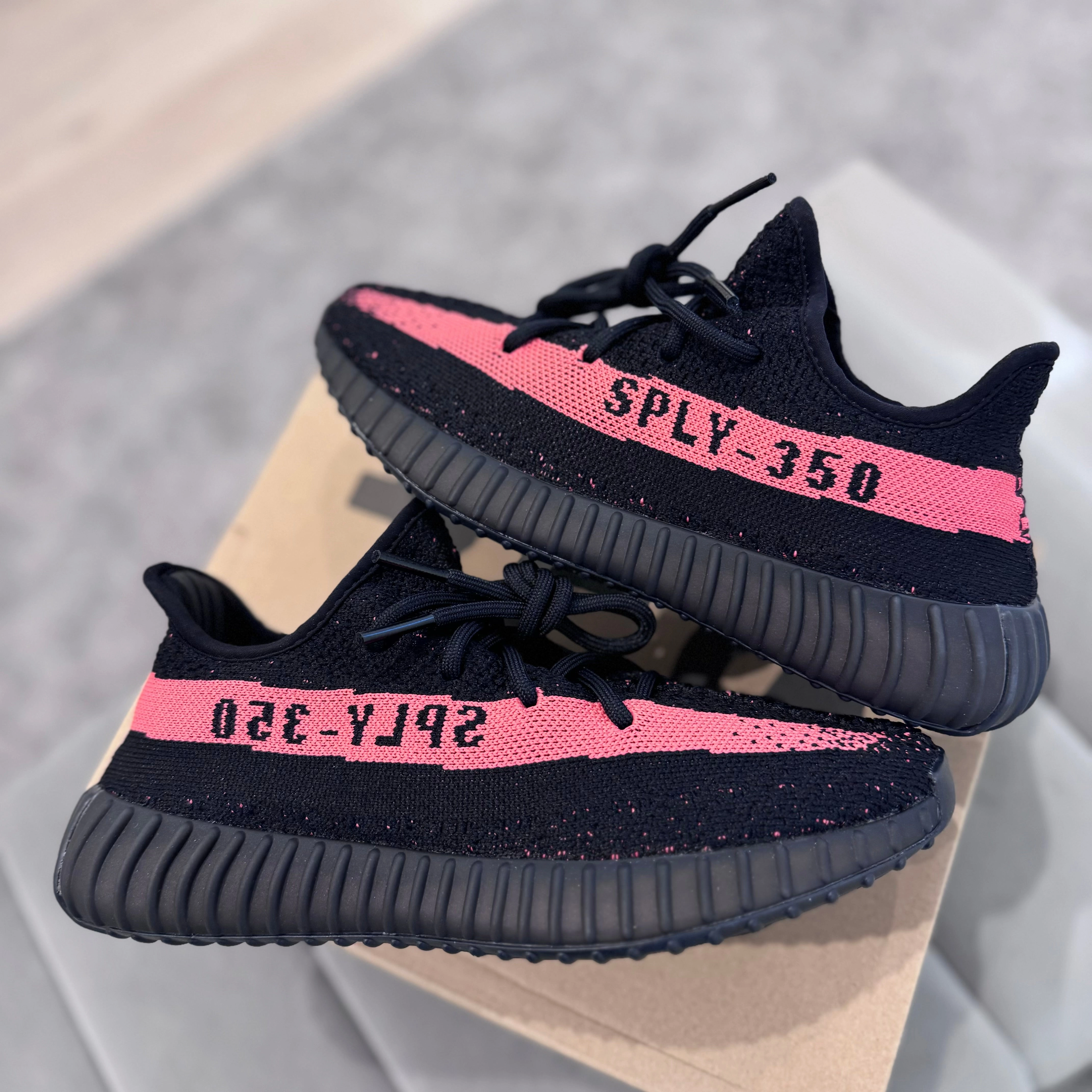 YEEZY 350 V2 'CORE RED STRIPE' Sleek Build Everyday Gear