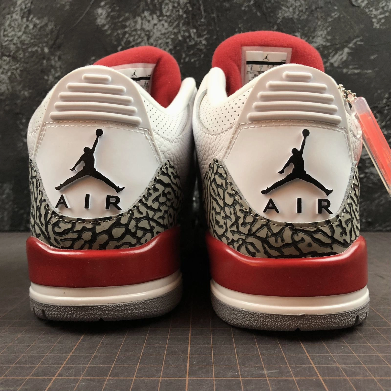 Canvas Material Low Top Design Air Jordan 3 Retro Katrina White Fire Red Cement Grey 136064-116