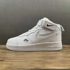 Reinforced heel Classic Lines Air Force 1 07 Mid Premium White Black CU3088-606