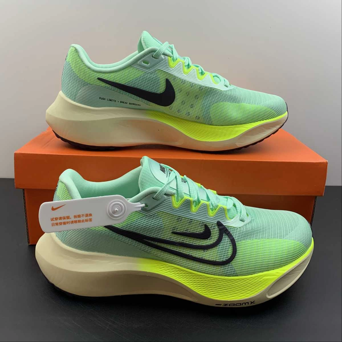 Active Flow Zoom Fly 5 Mint Foam Ghost Green Coconut Milk DM8968-300