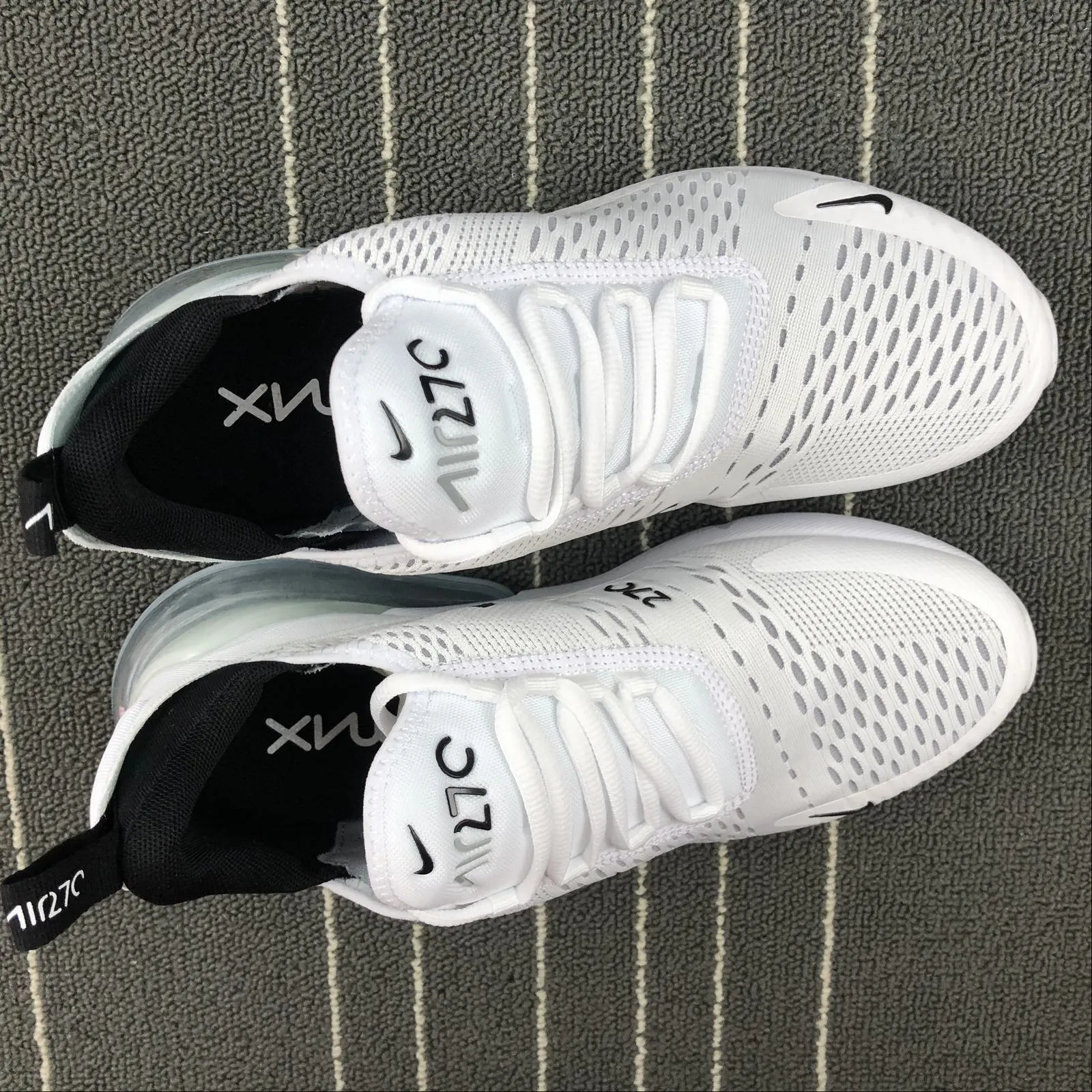 Comfortable fit Air Max 270 White Black White AH8050-100