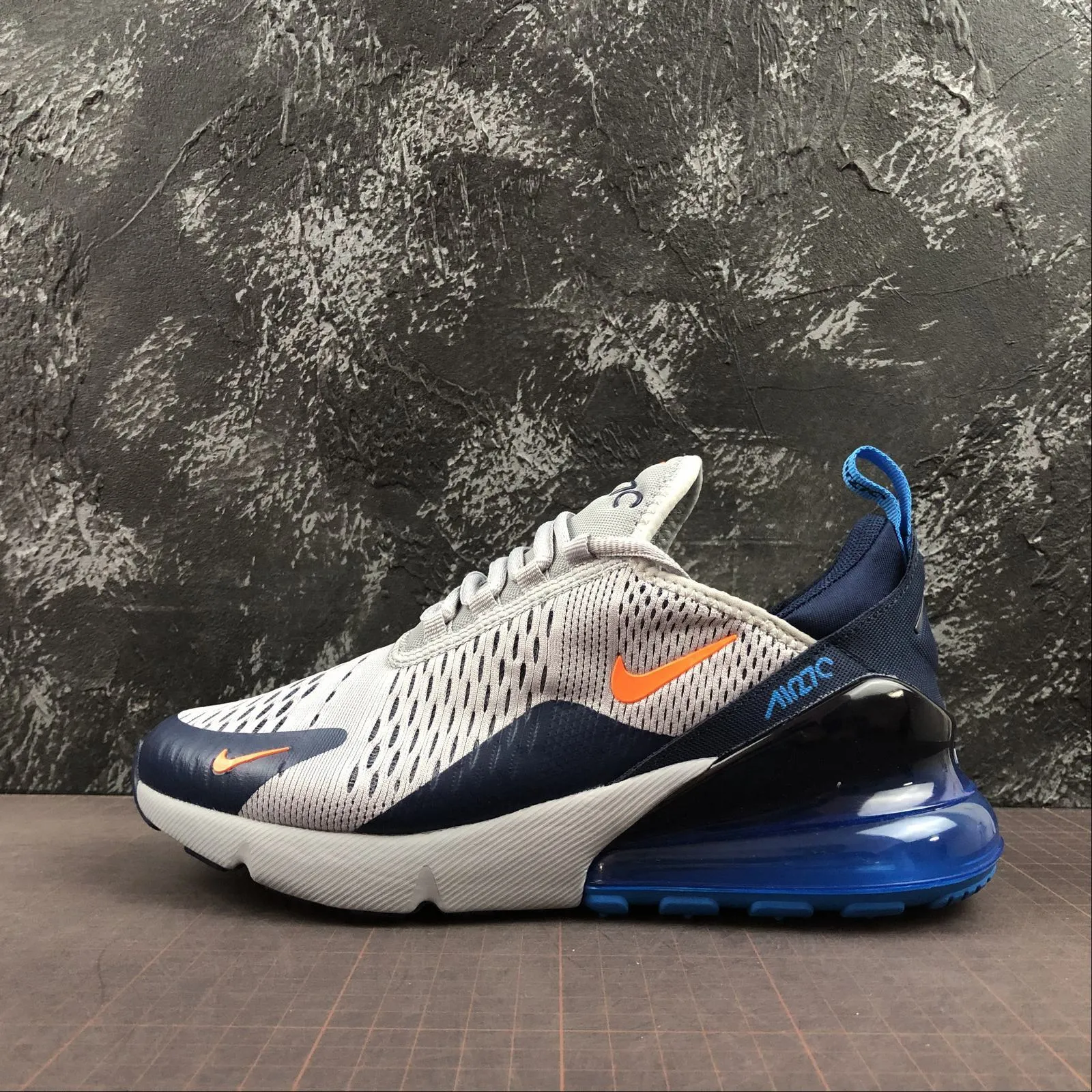 Air Max 270 Wolf Grey-Total Orange 943345-015 fall - suitable