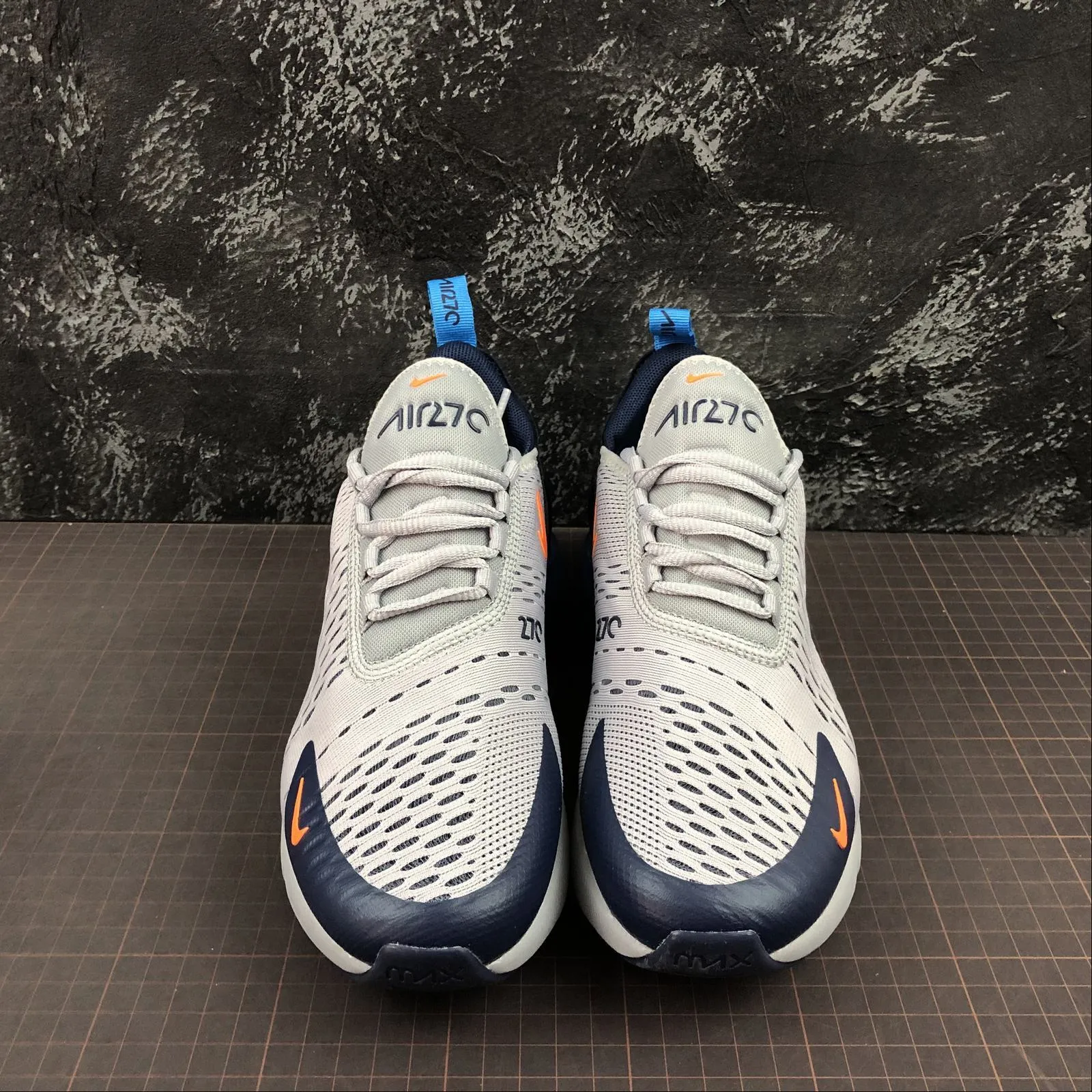 Comfort Fit Design Air Max 270 Wolf Grey-Total Orange 943345-015