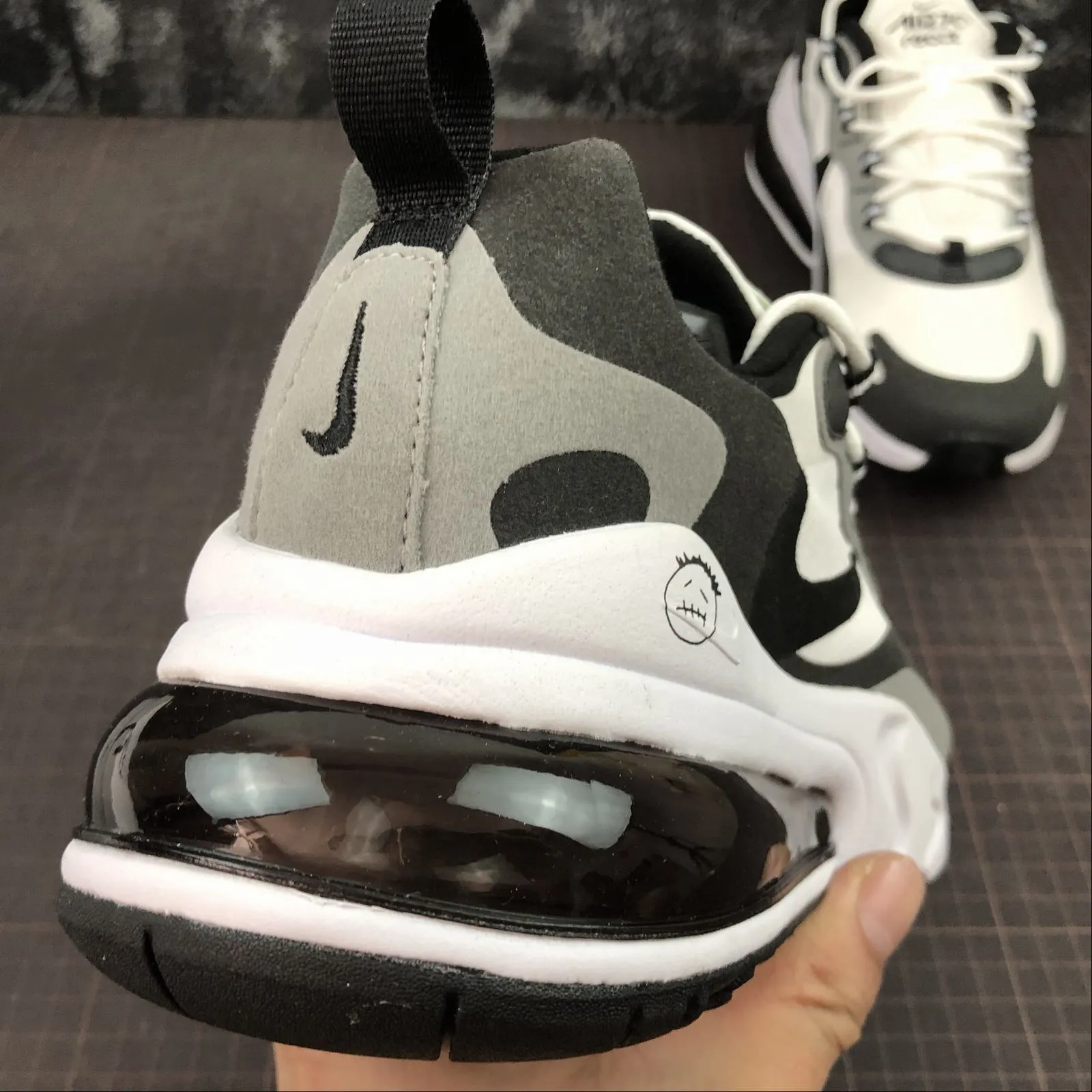 Air Max 270 React Black Carbon Grey-Grey AT6174-006 barefoot - running - style
