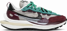 tennis - compatible running shoes Nike Sacai VapourWaffle Villain Red