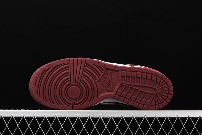 SB Dunk Low Pro Anchorman Team Red Metallic Gold 304292-672 Enhanced design