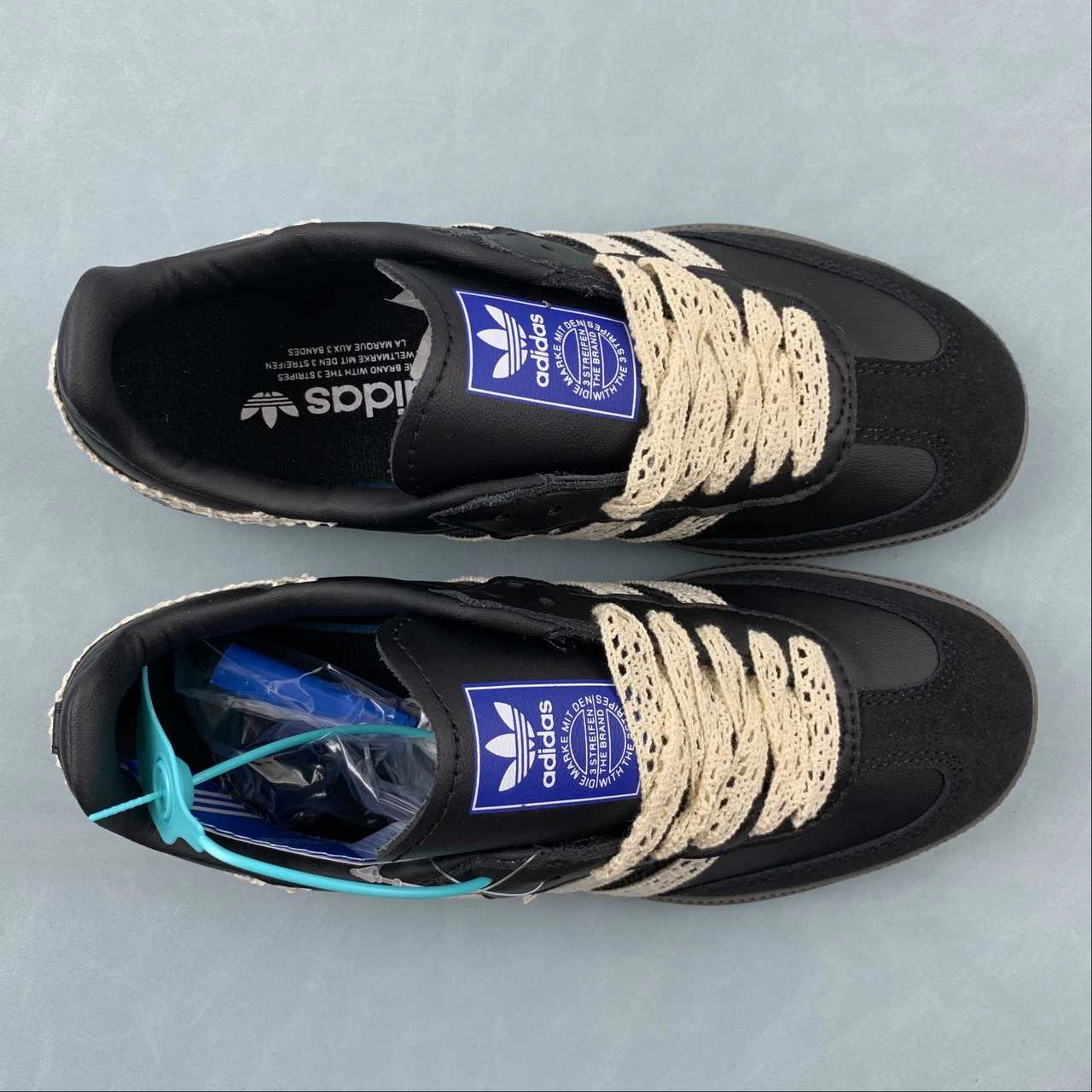 Daily Errand All Day Comfort Adidas SAMBA OG Core Black Cloud White Gum5 B75807