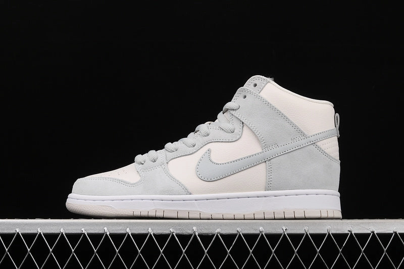 Breathable Perforated Panels SB Dunk High Trd White Jade