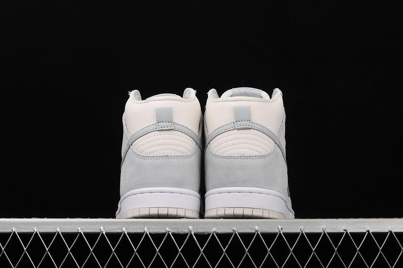 SB Dunk High Trd White Jade training performance