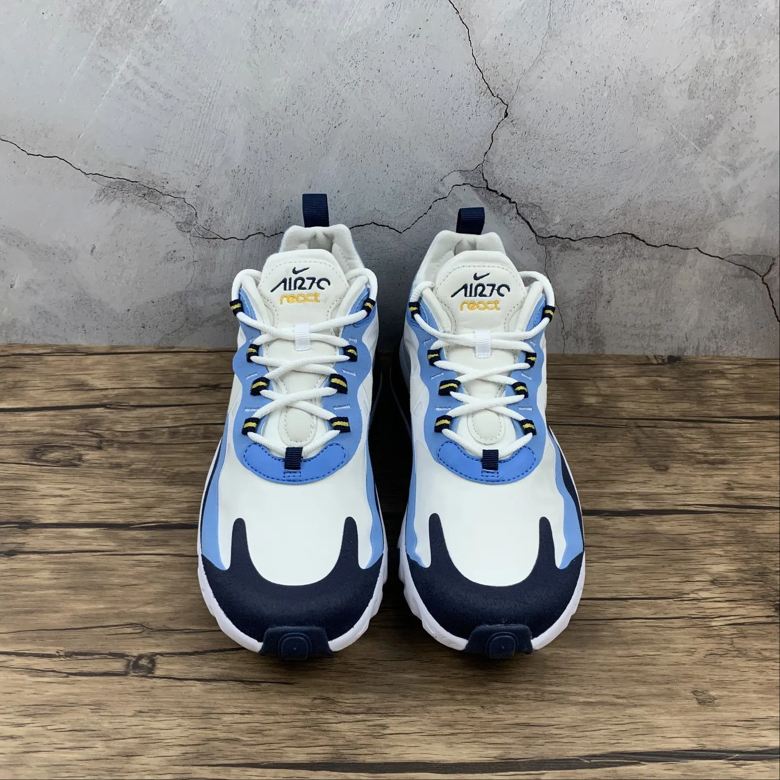 hypoallergenic mid - top running shoes Air Max 270 React White White-Midnight Navy CT1264-104