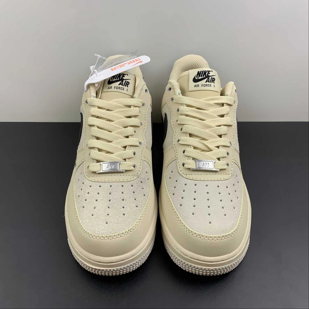 LV x Air Force 1 07 Low Black White Gray BS6055-202 Trend Focused clean design