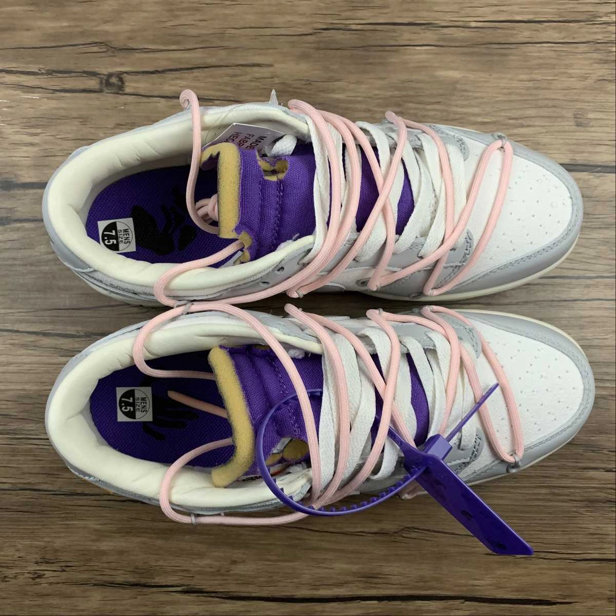 Comfortable Design Features Shock Absorption Soles Dunk Low X Off-White 'Lote 24 de 50' DM1602-119