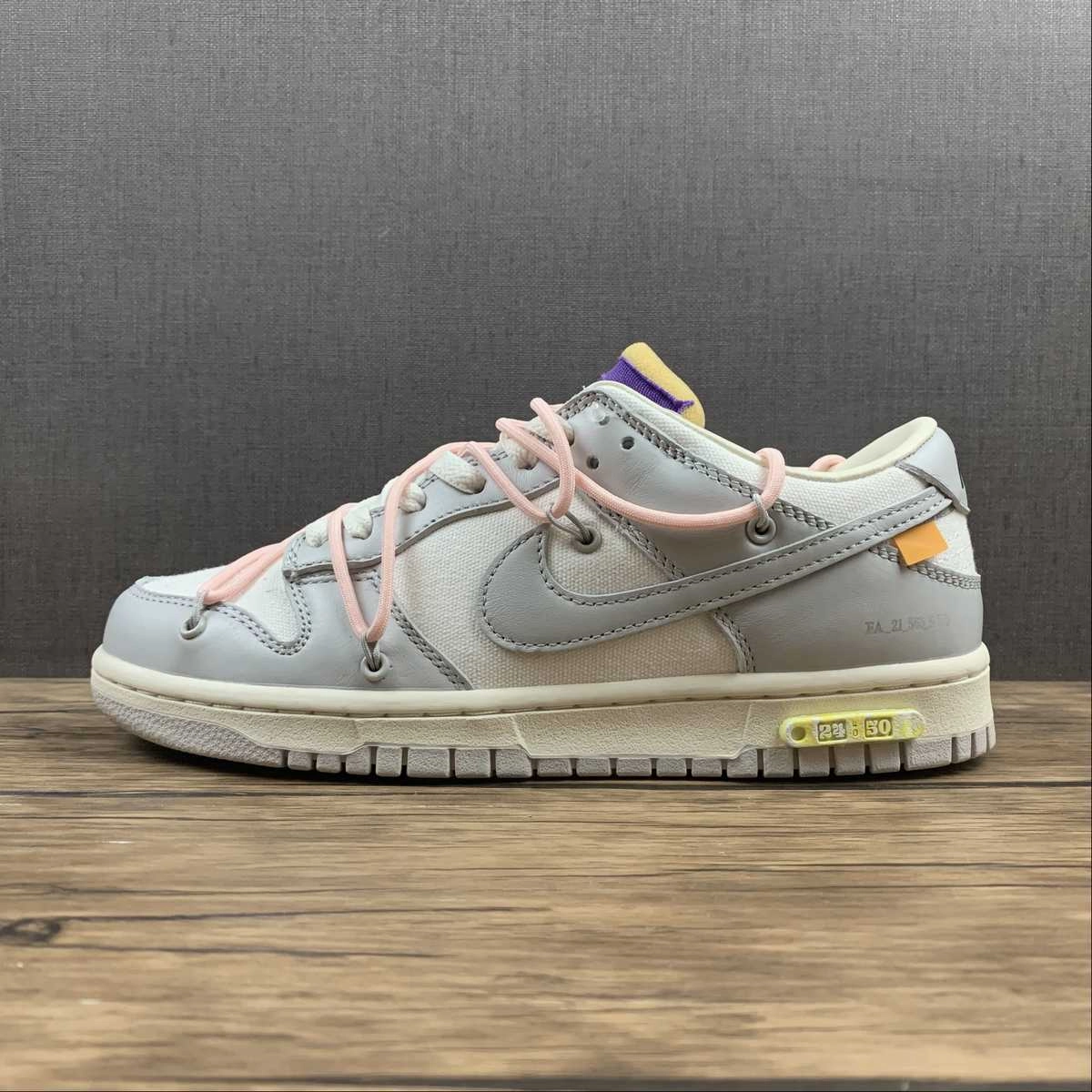 Dunk Low X Off-White 'Lote 24 de 50' DM1602-119 Padded interior Sophisticated traction