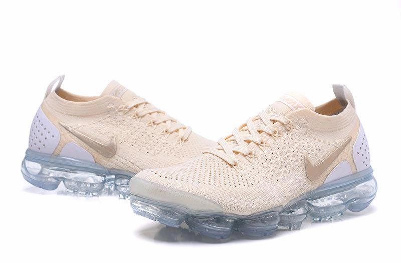 Smooth Curve Air VaporMax Flyknit 2.0 Light Cream 942843-201