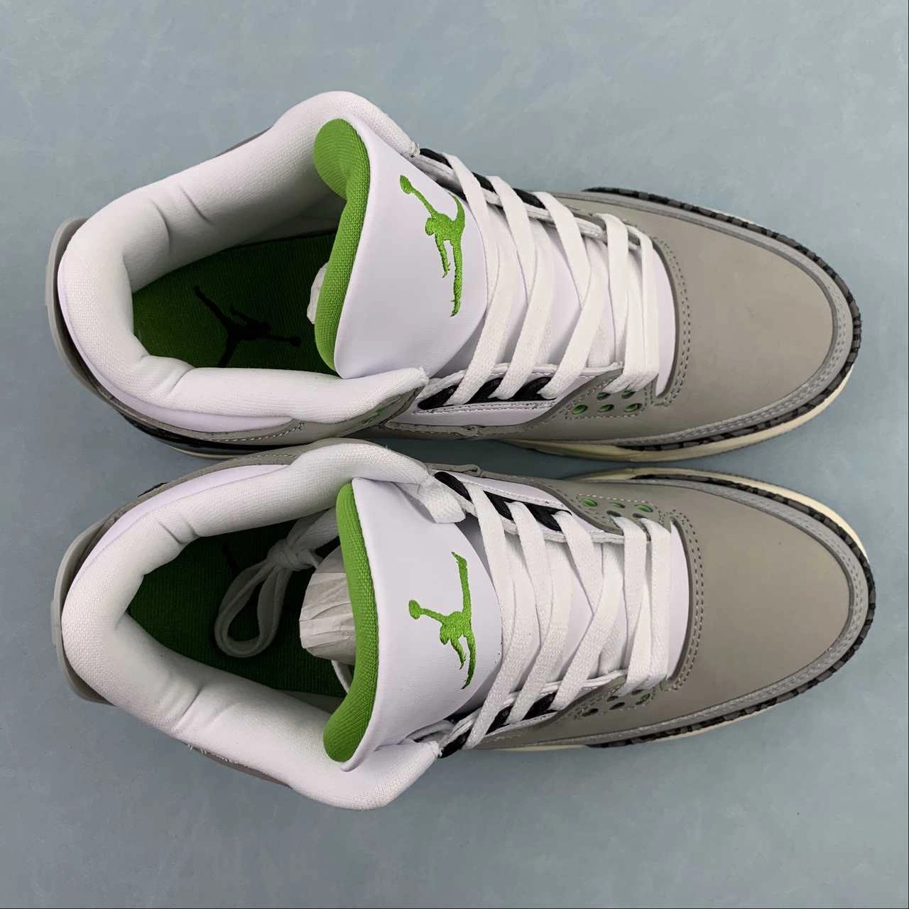 Air Jordan 3 Retro Thinker 136064-006 Fashionable Step Turn Step