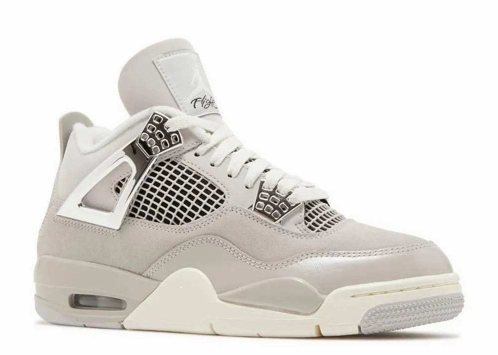 Thermal regulation Air Jordan 4 Frozen Moment (W)