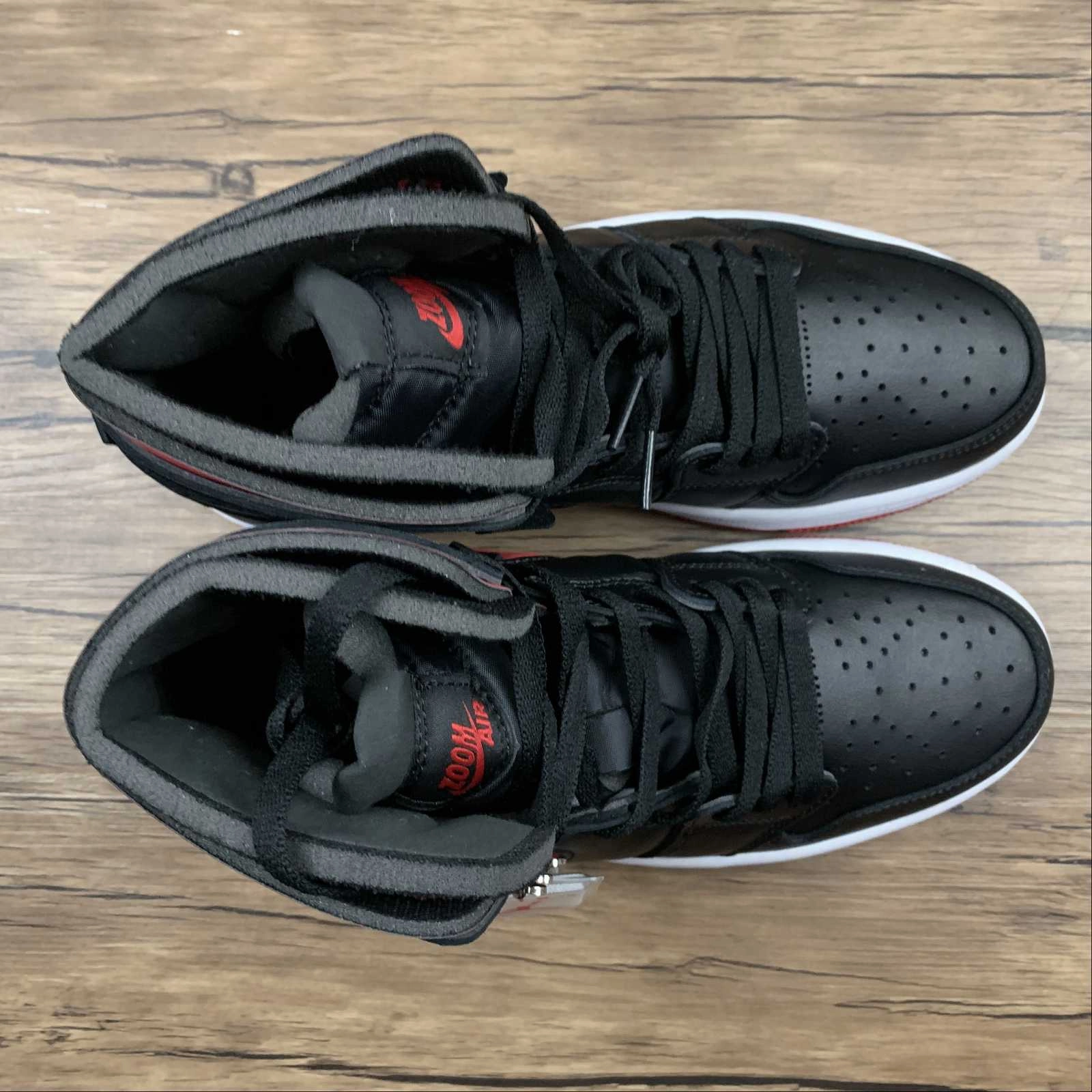 Curved Heel Counter ReinforcedToe Air Jordan 1 High Zoom Comfort Bred University Red Black White CT0979-006