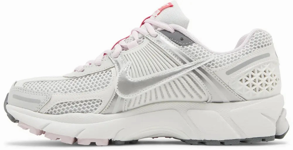 animal - themed running gear wide - toe - box - feature shoes Nike Vomero 5 Photon Dust Summit White Pink Foam W