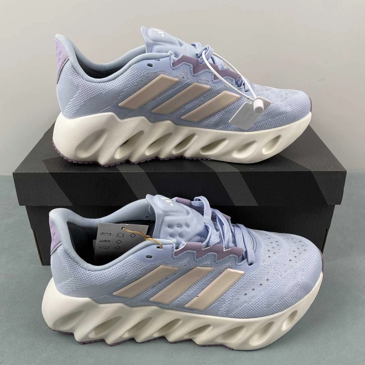 Mid - foot striker Adidas Switch Fwd Blue Dawn Wonder Quartz Silver Violet ID1786