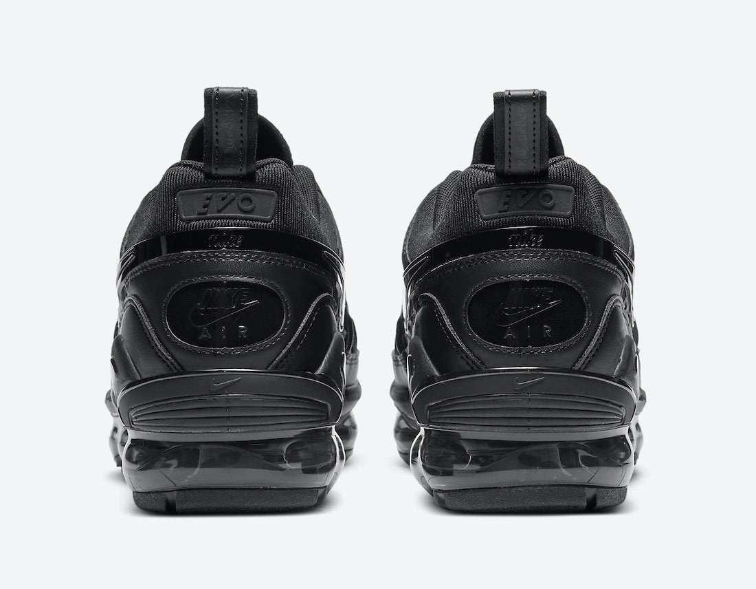 Air VaporMax EVO Triple Black CT2868-003 CushionedMidsole