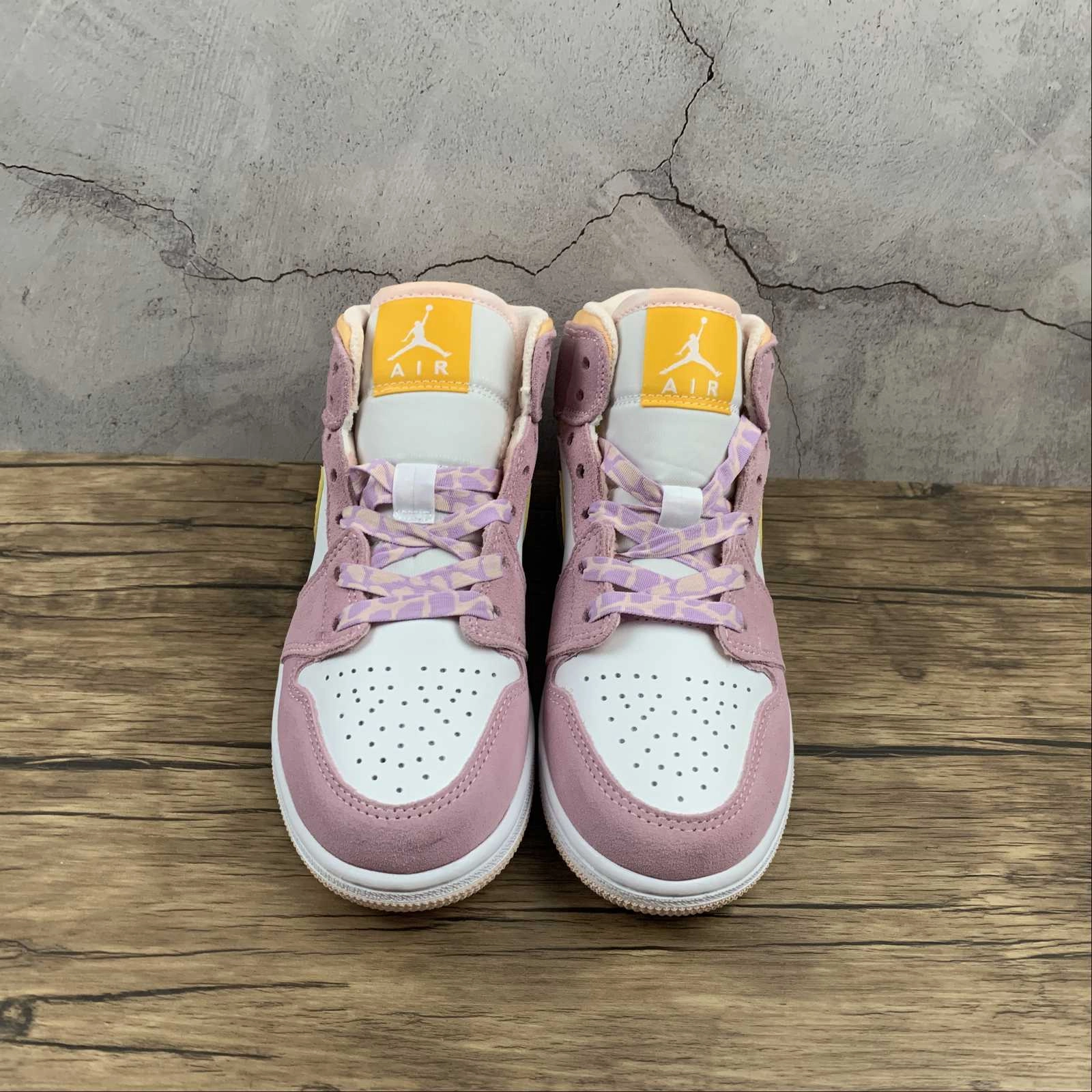 Air Jordan 1 Mid SE (GS) Lt Arctic Pink University Gold (2021) DC9517-600 Flexible Zones Retro design