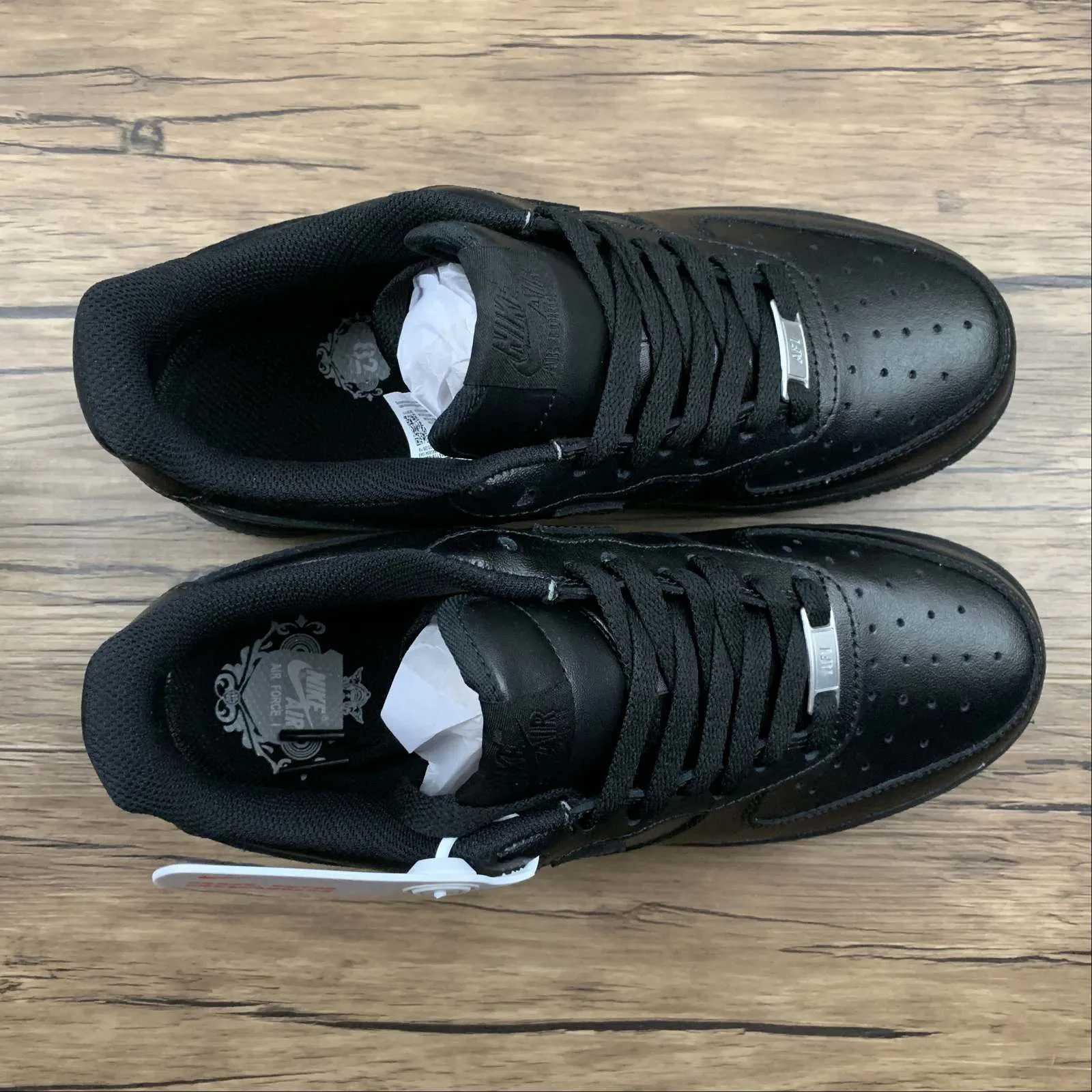 Chill Essential Scenic Step Air Force 1 07 Low Black Black 315115-038