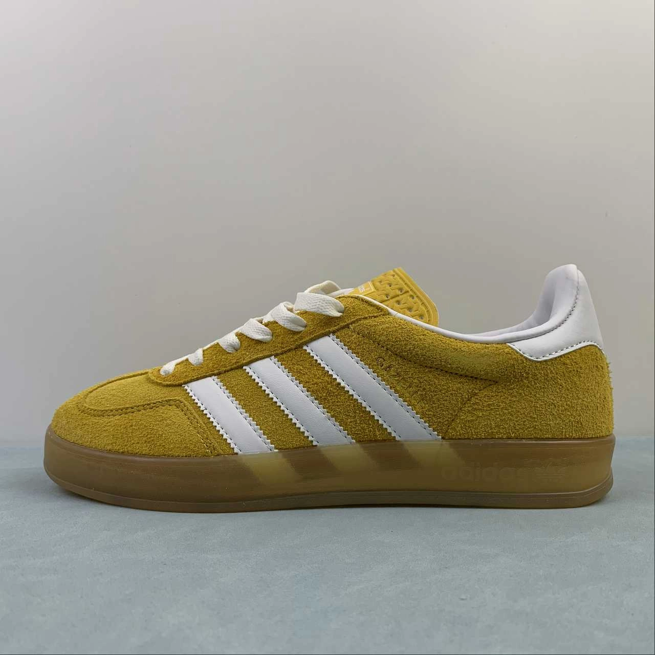 Adidas Gazelle Indoor Orange Peel Cloud White Gold Metallic HQ8716 Vacation Ready