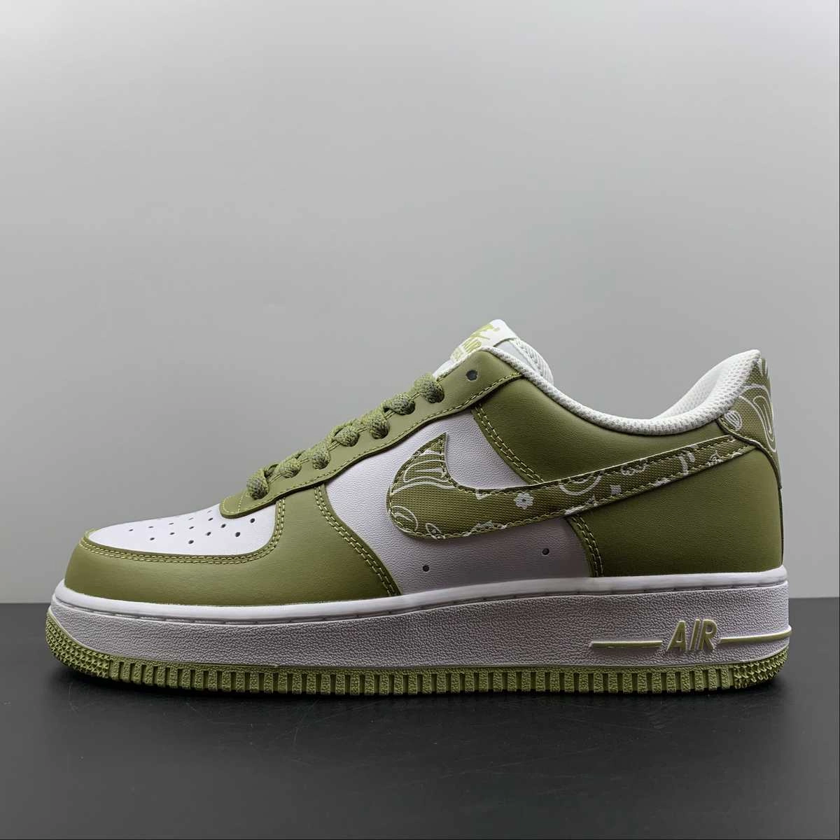 walking shoes Daily Errand Air Force 1 07 Low Paisley Avocado Green White XM6386-556