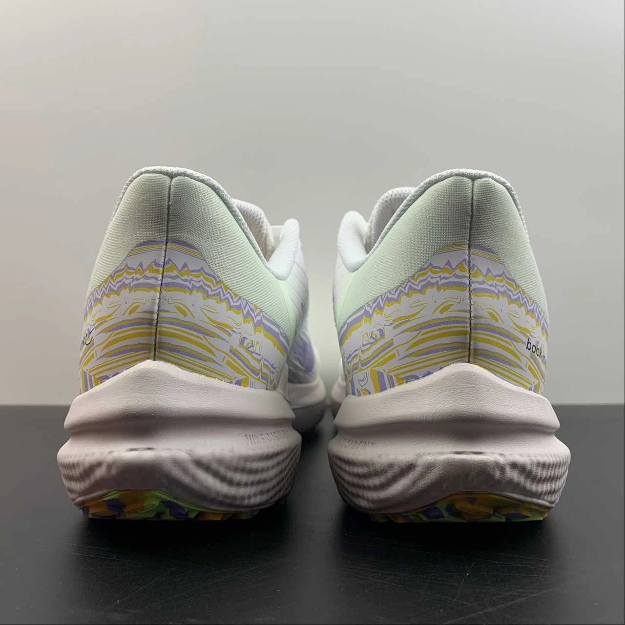 Action Wear Urban Activity Air Winflo 9 White Light Thistle DR8802-100