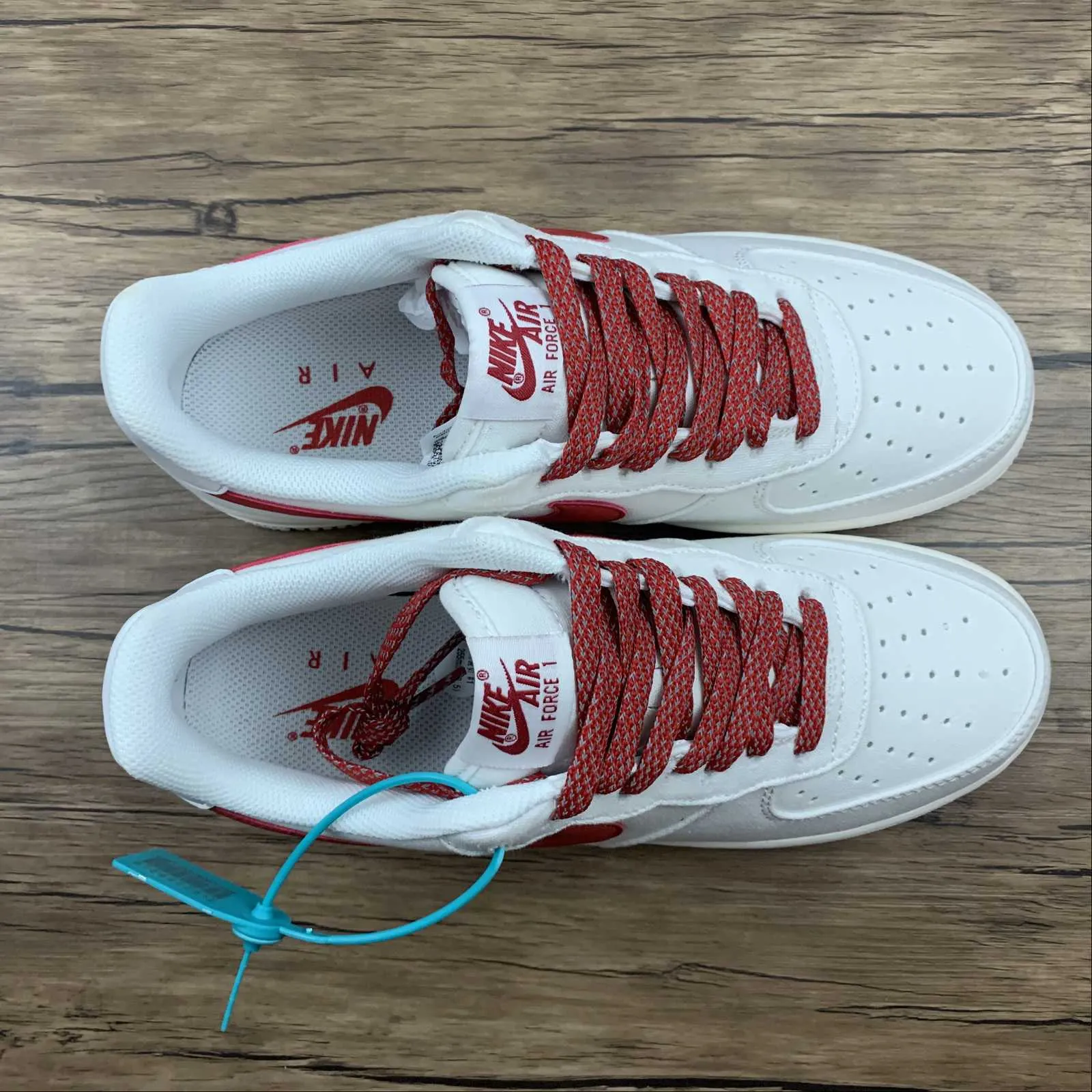 Partner Hike Quick Steps Air Force 1 07 Low Beige Red 315122-103