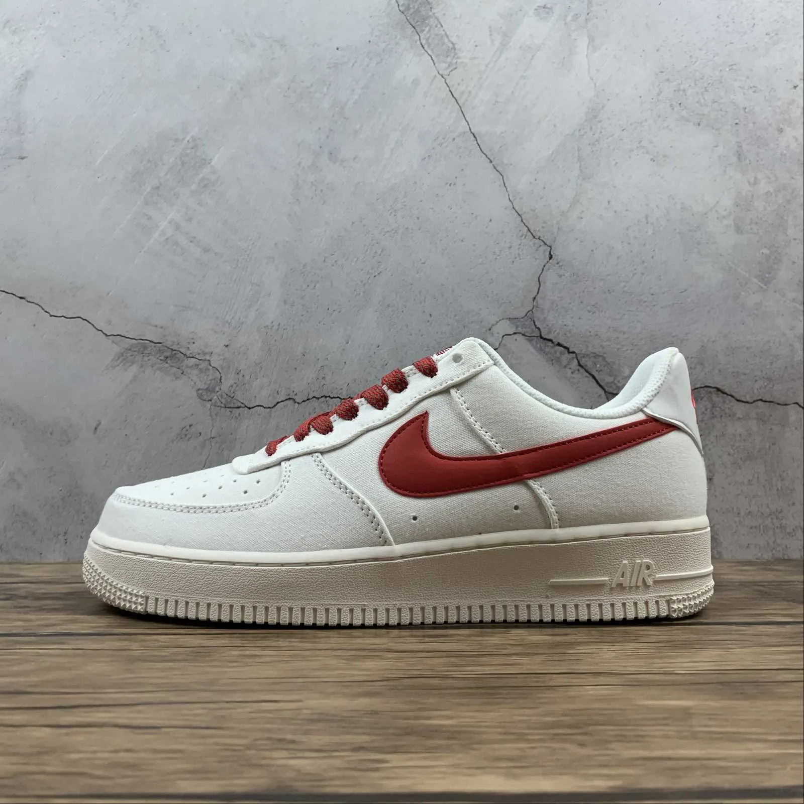 Grab And Go Air Circulation Air Force 1 07 Low Beige Red 315122-103