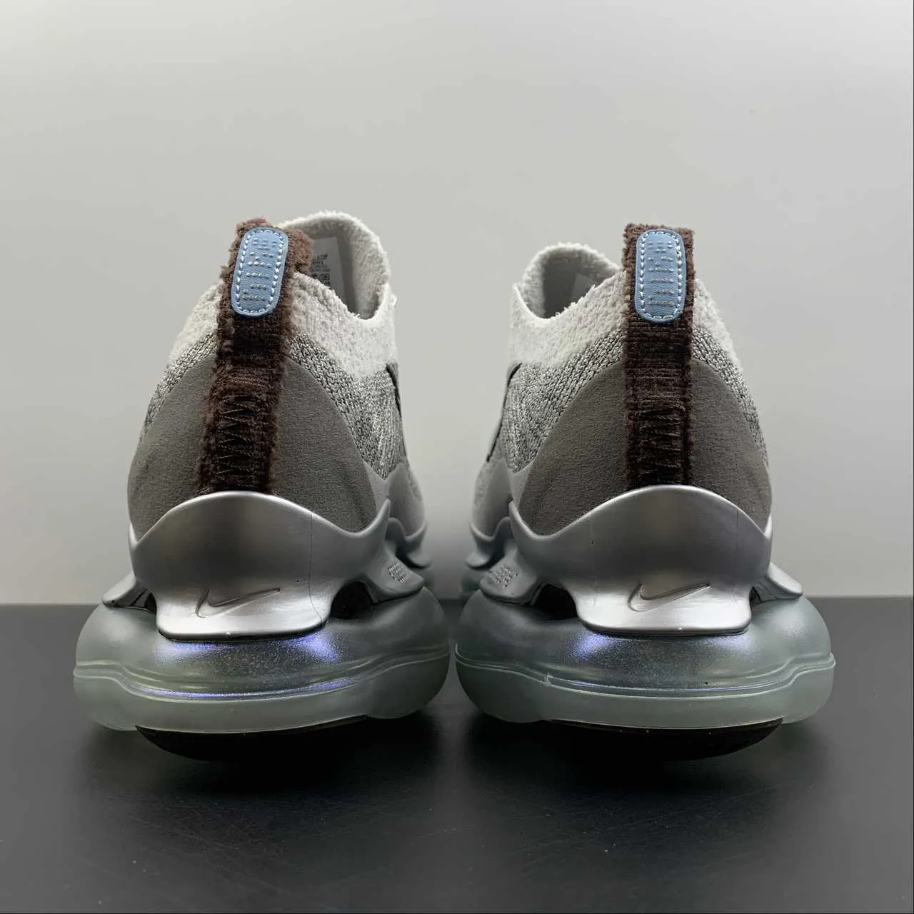 carnival - themed running option Air Max Scorpion Fk Grey Silver FD4612-001