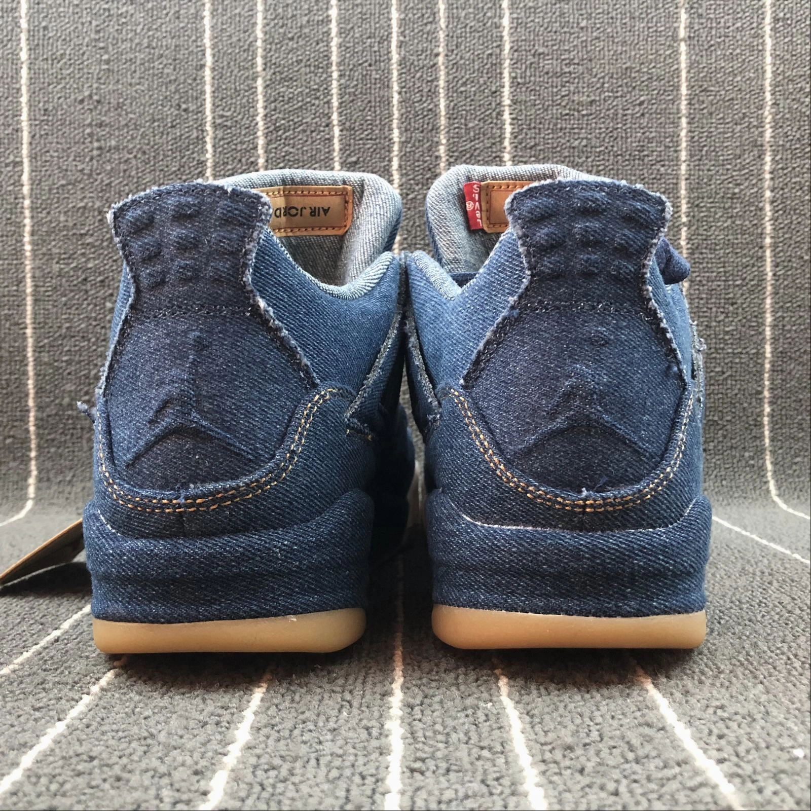 Levis x Air Jordan 4 Retro Denim AO2571-401 Weekend Trail Athletic Look