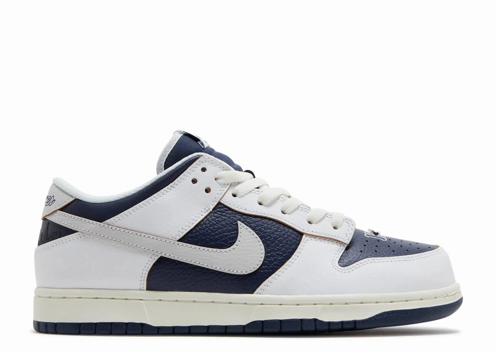 Smooth Transition Heel Nike SB Dunk Low HUF New York