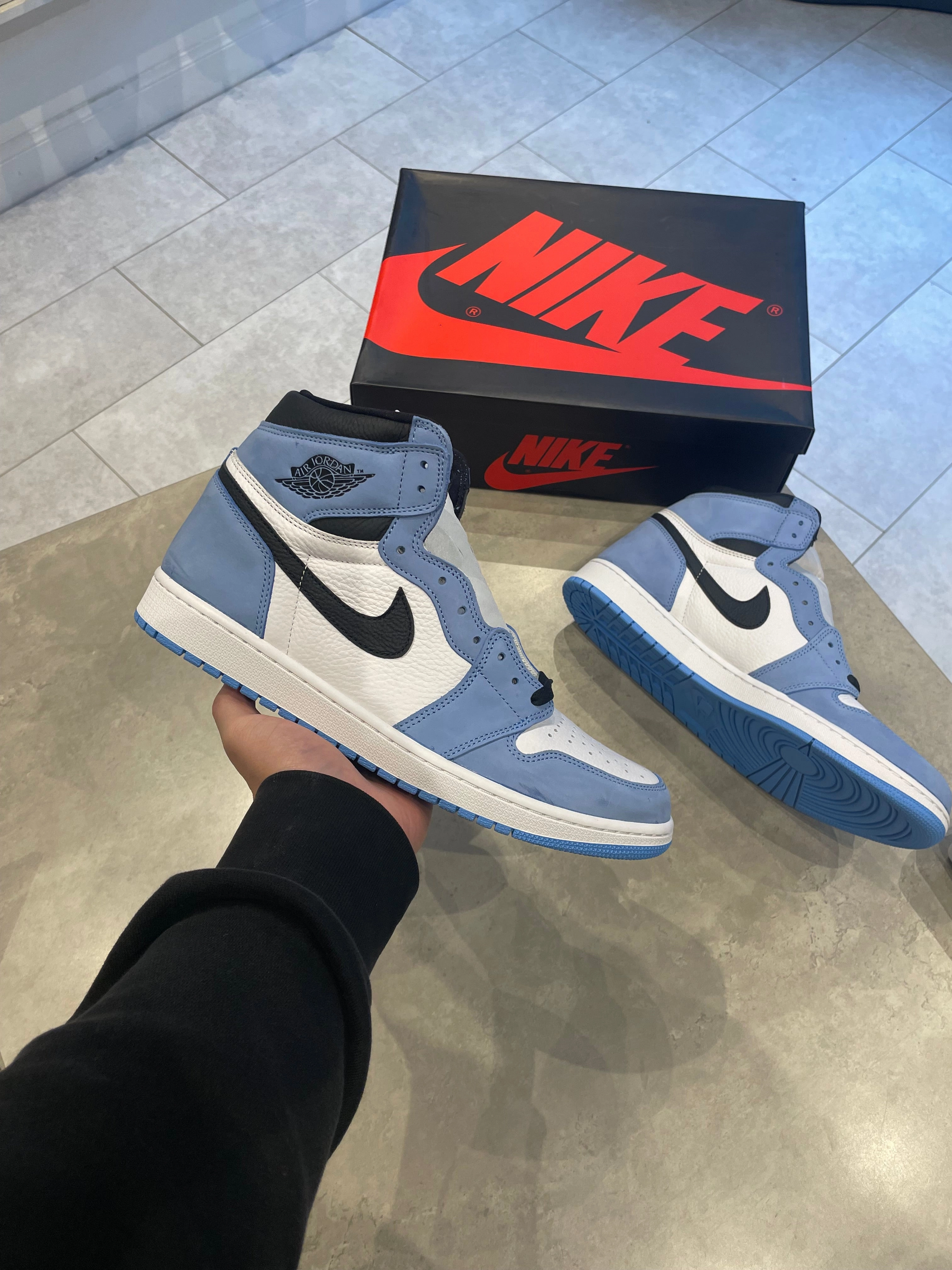 Layered sole Nike Air Jordan 1 High UNC University Blue